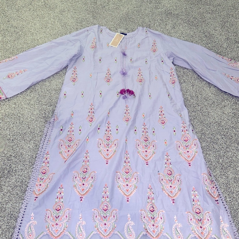 NWT 3piece Embroided Lawn Pakistani Suit with lace detailing by Junaid Jamshed